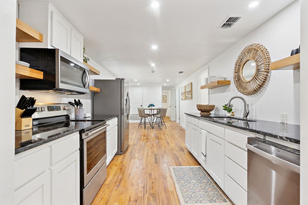 229 Sherman Drive, Pottsboro, TX 75076