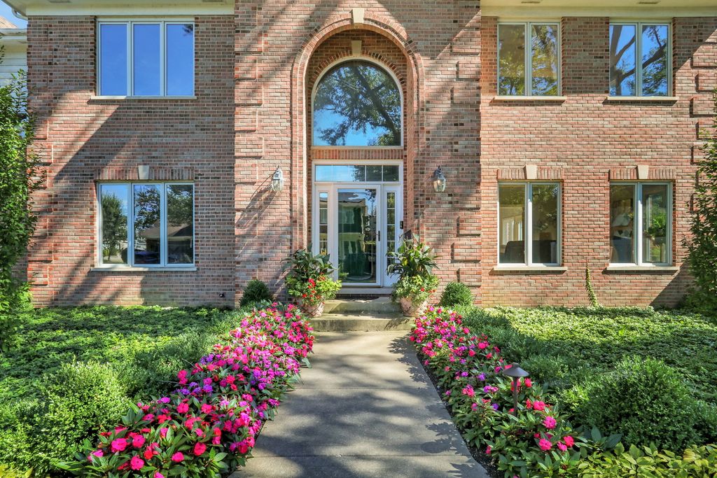 5153 Farwell Avenue, Skokie, IL 60077 — photo 4