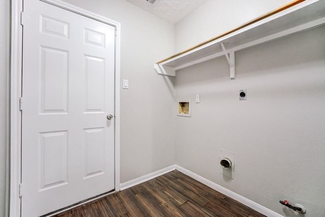 13903 Dentwood Drive, Houston, TX 77014