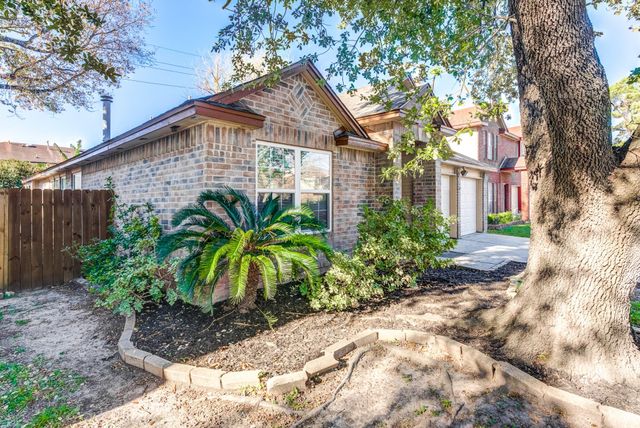 13903 Dentwood Drive, Houston, TX 77014