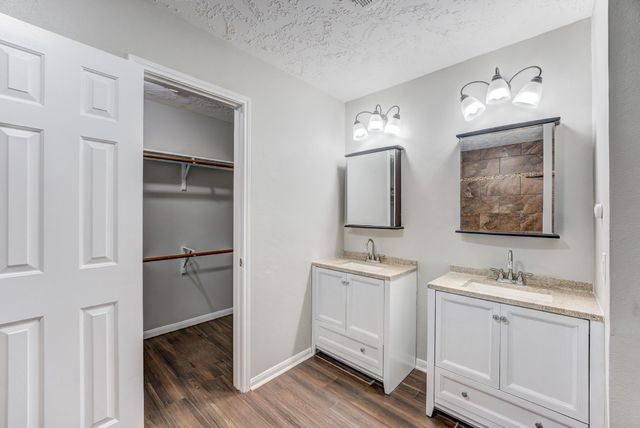 13903 Dentwood Drive, Houston, TX 77014