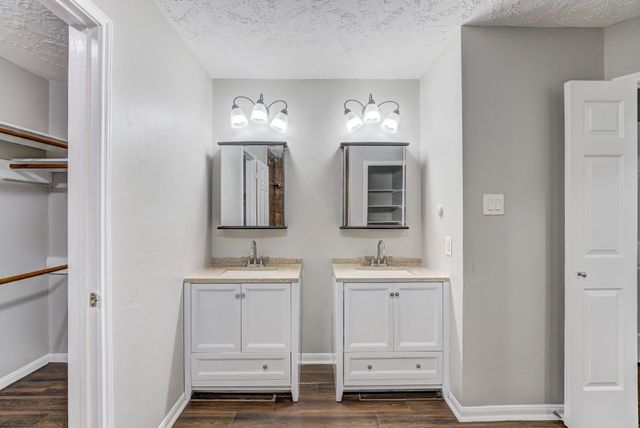 13903 Dentwood Drive, Houston, TX 77014