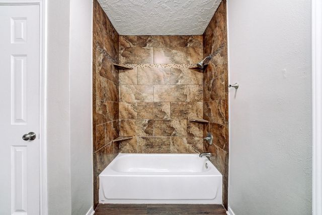 13903 Dentwood Drive, Houston, TX 77014