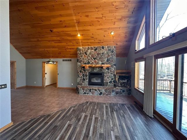 8823 Highline Road, Hayward, WI 54843