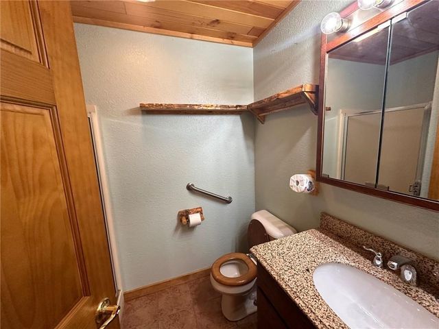 8823 Highline Road, Hayward, WI 54843