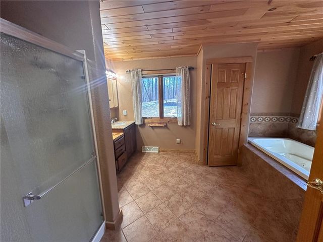 8823 Highline Road, Hayward, WI 54843