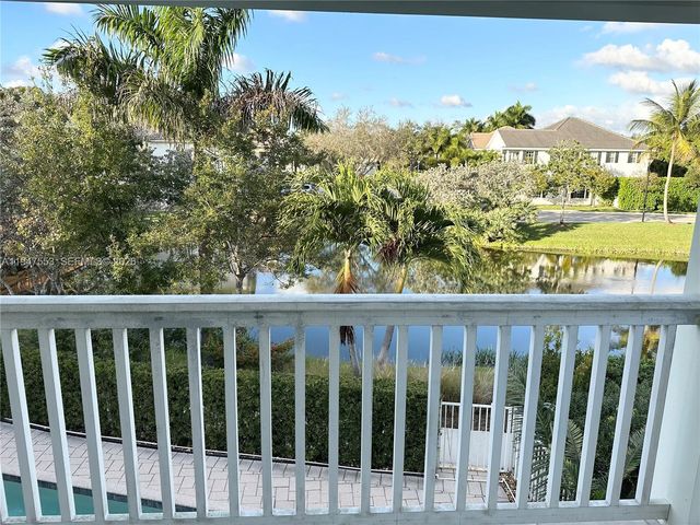 1317 SW 23rd St, Fort Lauderdale, FL 33315