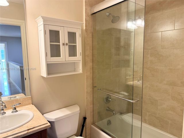 1317 SW 23rd St, Fort Lauderdale, FL 33315