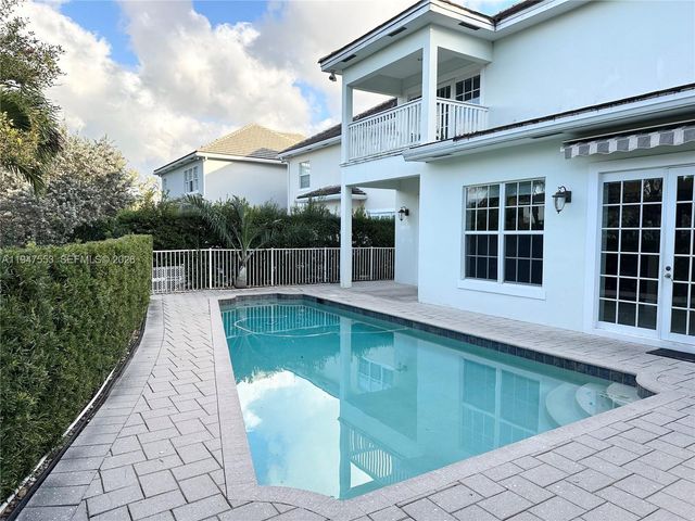 1317 SW 23rd St, Fort Lauderdale, FL 33315