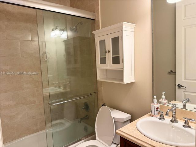 1317 SW 23rd St, Fort Lauderdale, FL 33315