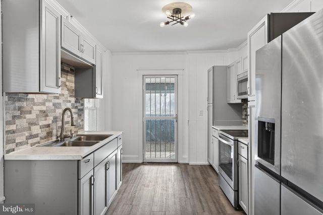 724 YORK ST, York, PA 17403