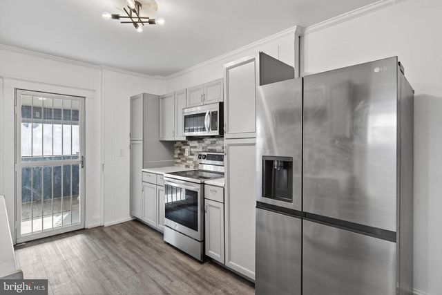 724 YORK ST, York, PA 17403