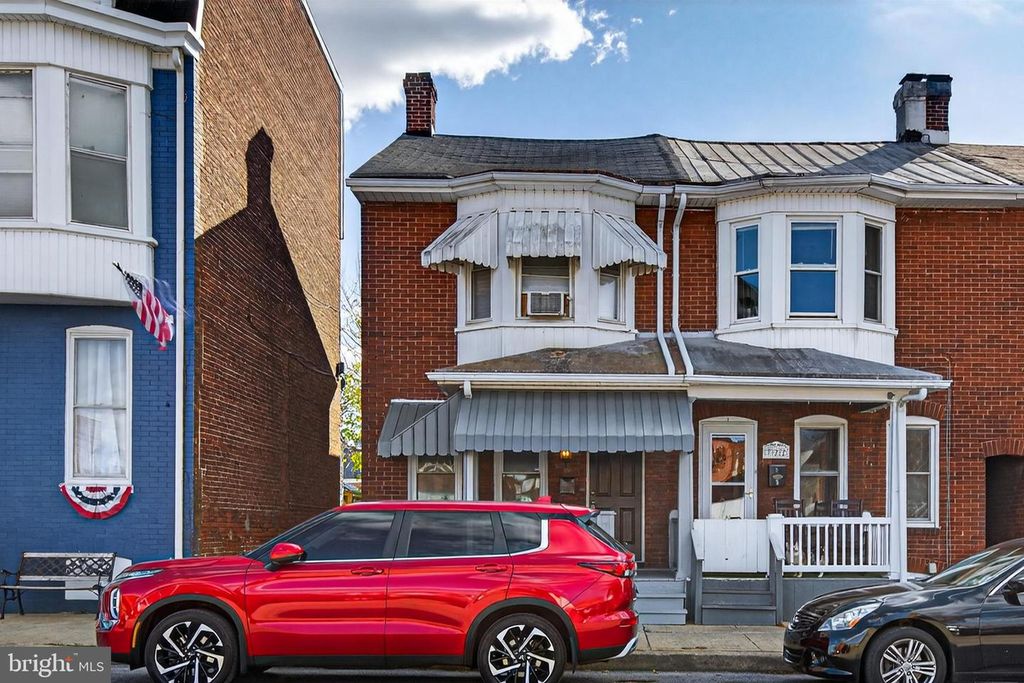 724 YORK ST, York, PA 17403