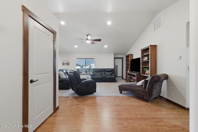 4313 E Seneca CT, Post Falls, ID 83854