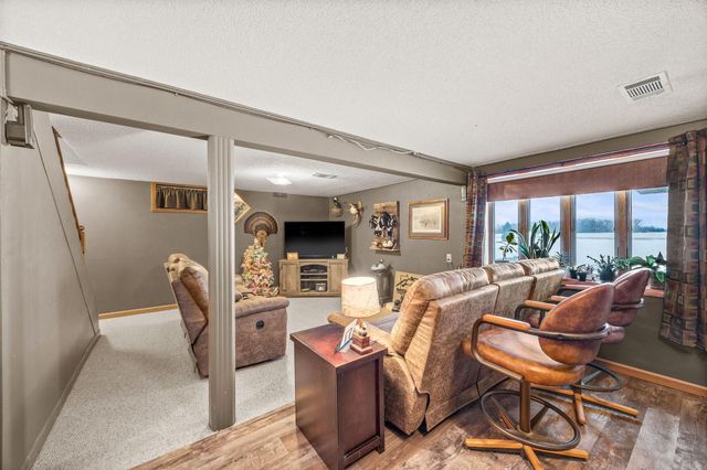 16452 90th Street, Brownton, MN 55312