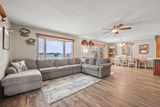 16452 90th Street, Brownton, MN 55312