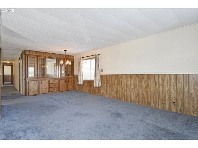 900 Ne FRANCIS Ave, Gresham, OR 97030