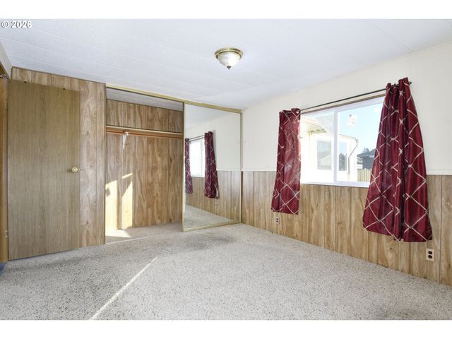 900 Ne FRANCIS Ave, Gresham, OR 97030