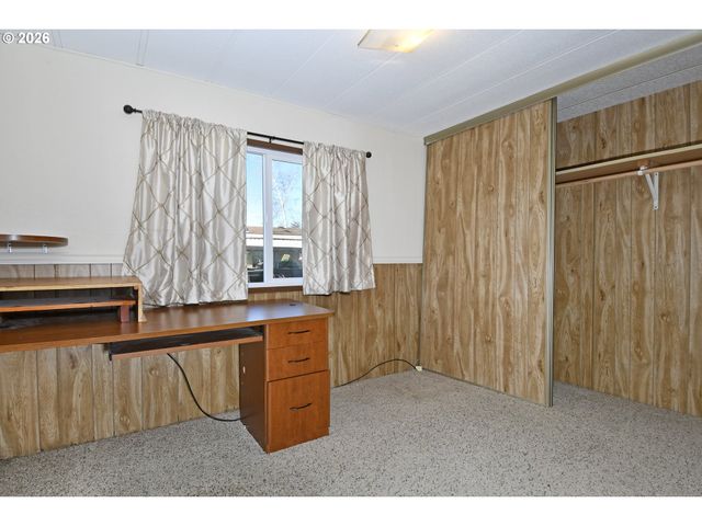 900 Ne FRANCIS Ave, Gresham, OR 97030