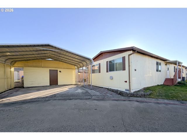 900 Ne FRANCIS Ave, Gresham, OR 97030