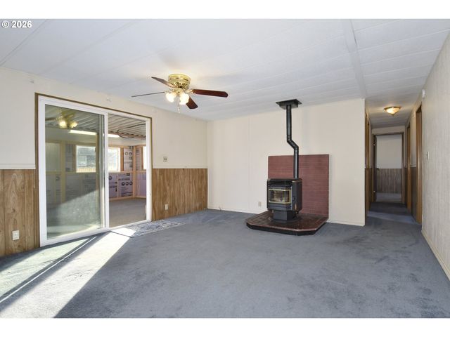 900 Ne FRANCIS Ave, Gresham, OR 97030