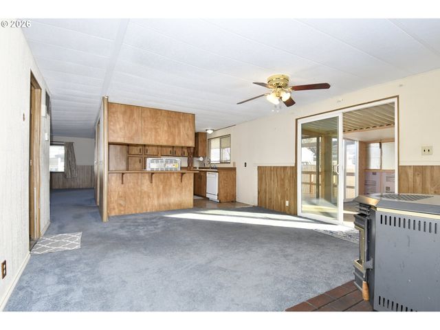 900 Ne FRANCIS Ave, Gresham, OR 97030