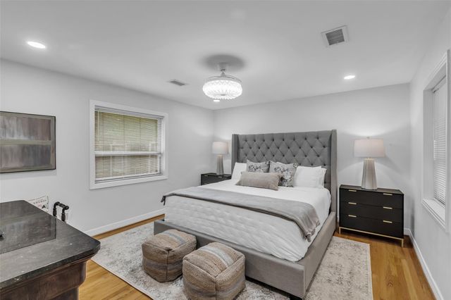 801 N 3rd Street Street, Bellaire, TX 77401