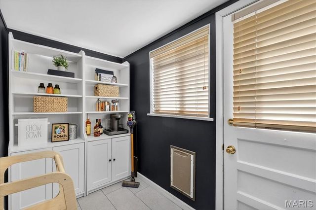 5644 Murdoch Avenue, St Louis, MO 63109