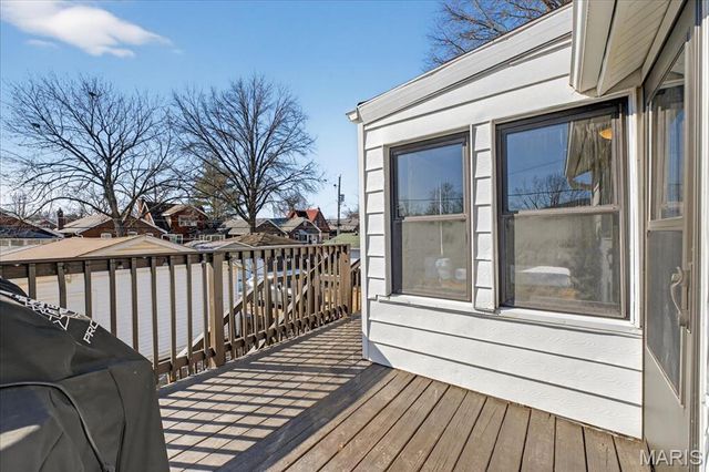 5644 Murdoch Avenue, St Louis, MO 63109