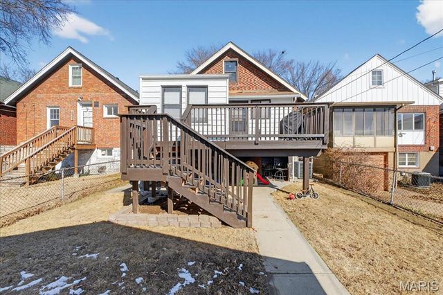 5644 Murdoch Avenue, St Louis, MO 63109