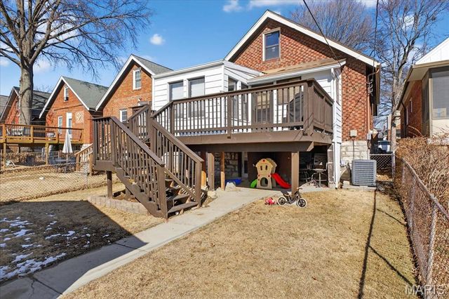 5644 Murdoch Avenue, St Louis, MO 63109