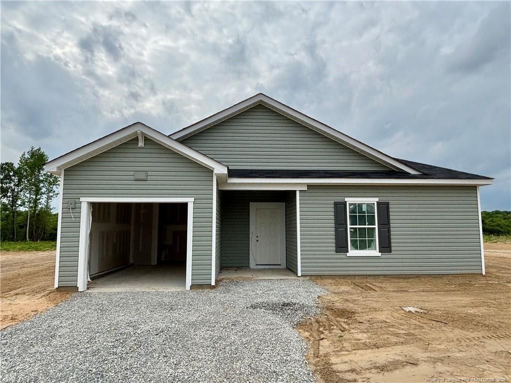 209 Hallwood Drive, Pikeville, NC 27863