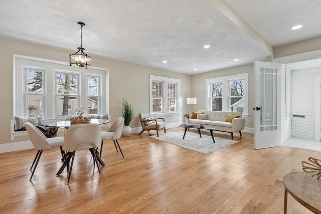 42 N Worcester Ave, Worcester, MA 01606