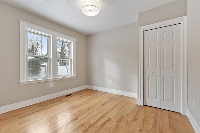 42 N Worcester Ave, Worcester, MA 01606