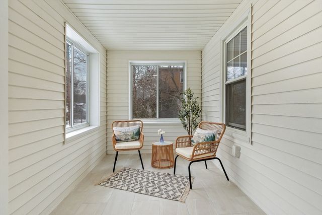 42 N Worcester Ave, Worcester, MA 01606