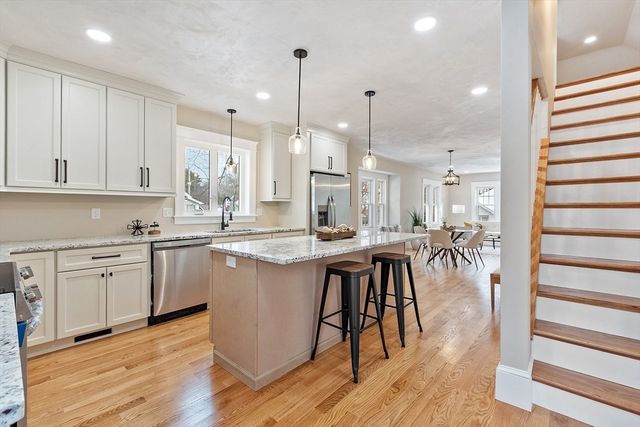 42 N Worcester Ave, Worcester, MA 01606