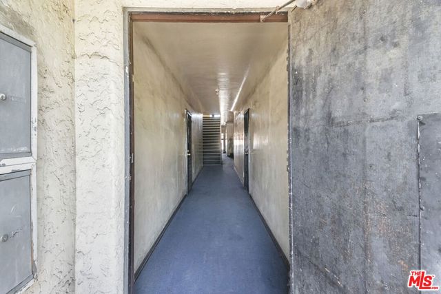 2717 S Budlong Avenue, Los Angeles, CA 90007