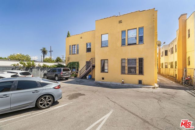 2717 S Budlong Avenue, Los Angeles, CA 90007