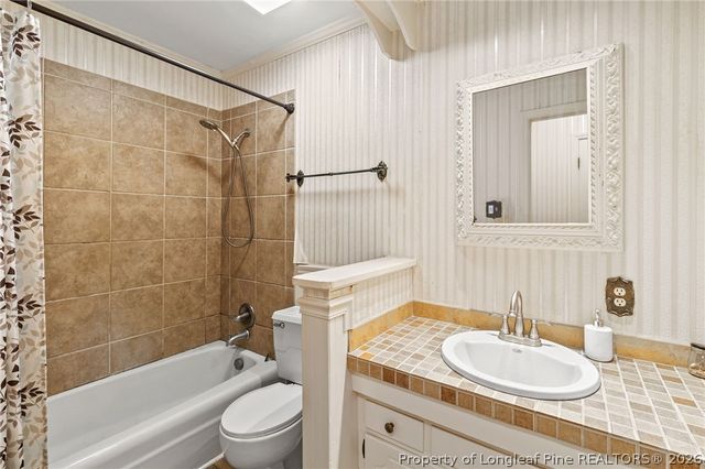 5605 Macgregor Court, Fayetteville, NC 28304