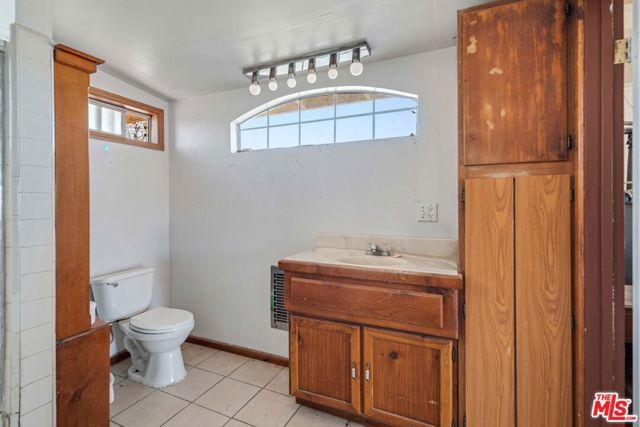 45611 250th Street, Lancaster, CA 93535