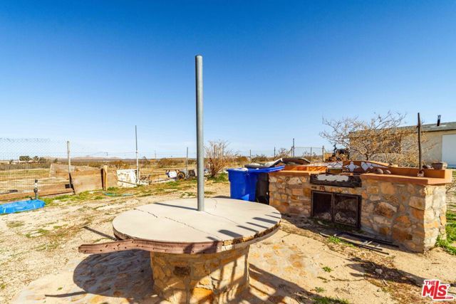 45611 250th Street, Lancaster, CA 93535