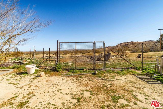 45611 250th Street, Lancaster, CA 93535