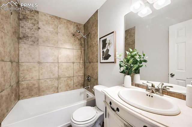 7431 Willowind Drive, Colorado Springs, CO 80922