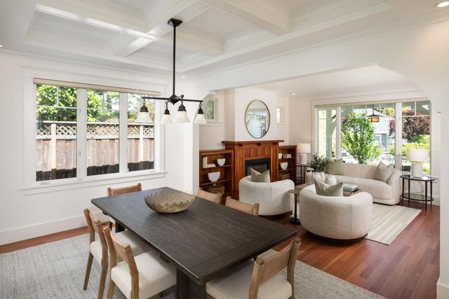 384 Hawthorne Avenue, Los Altos, CA 94022