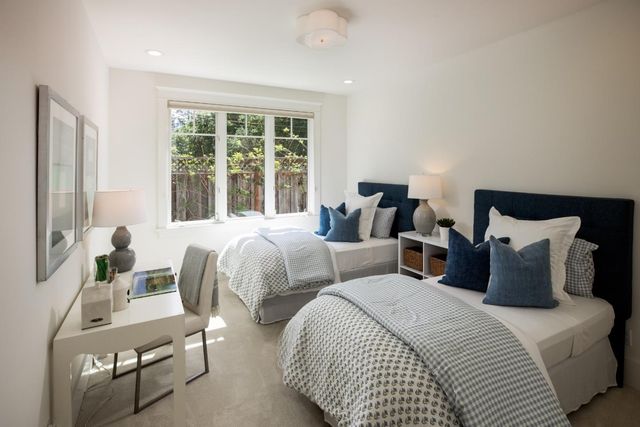 384 Hawthorne Avenue, Los Altos, CA 94022