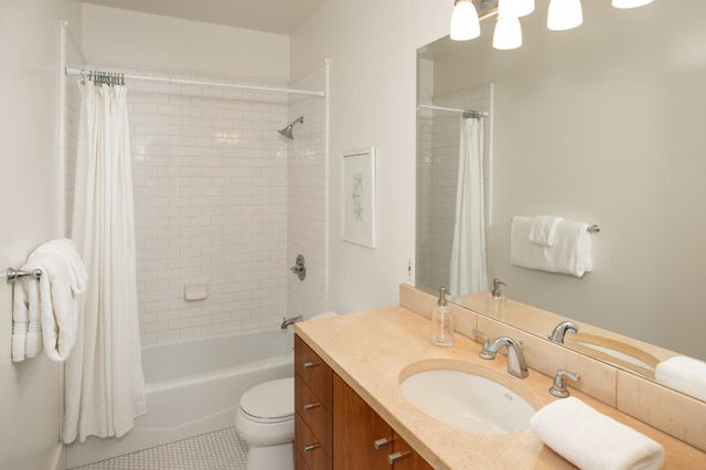 384 Hawthorne Avenue, Los Altos, CA 94022