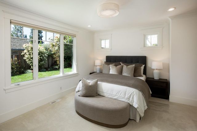 384 Hawthorne Avenue, Los Altos, CA 94022