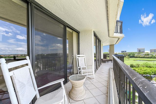 1900 Consulate Place 604, West Palm Beach, FL 33401