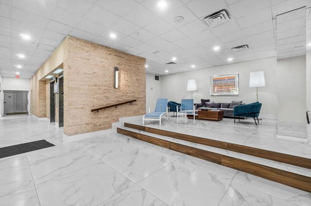 1900 Consulate Place 604, West Palm Beach, FL 33401