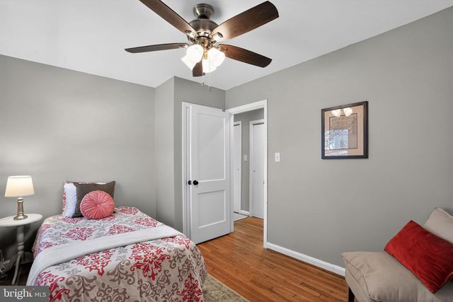 3206 CAMPBELL DR, Alexandria, VA 22303